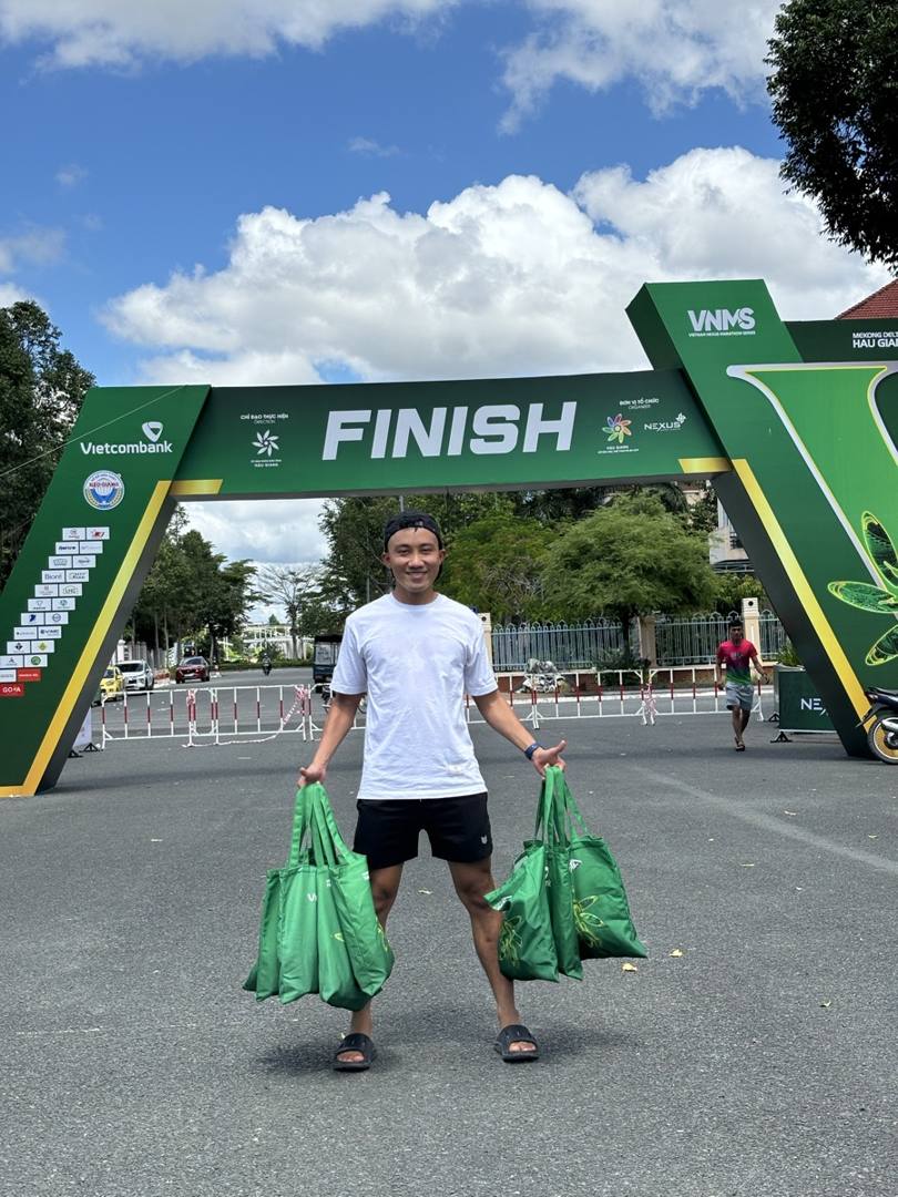 Kỹ sư Quang về đích giải chạy marathon